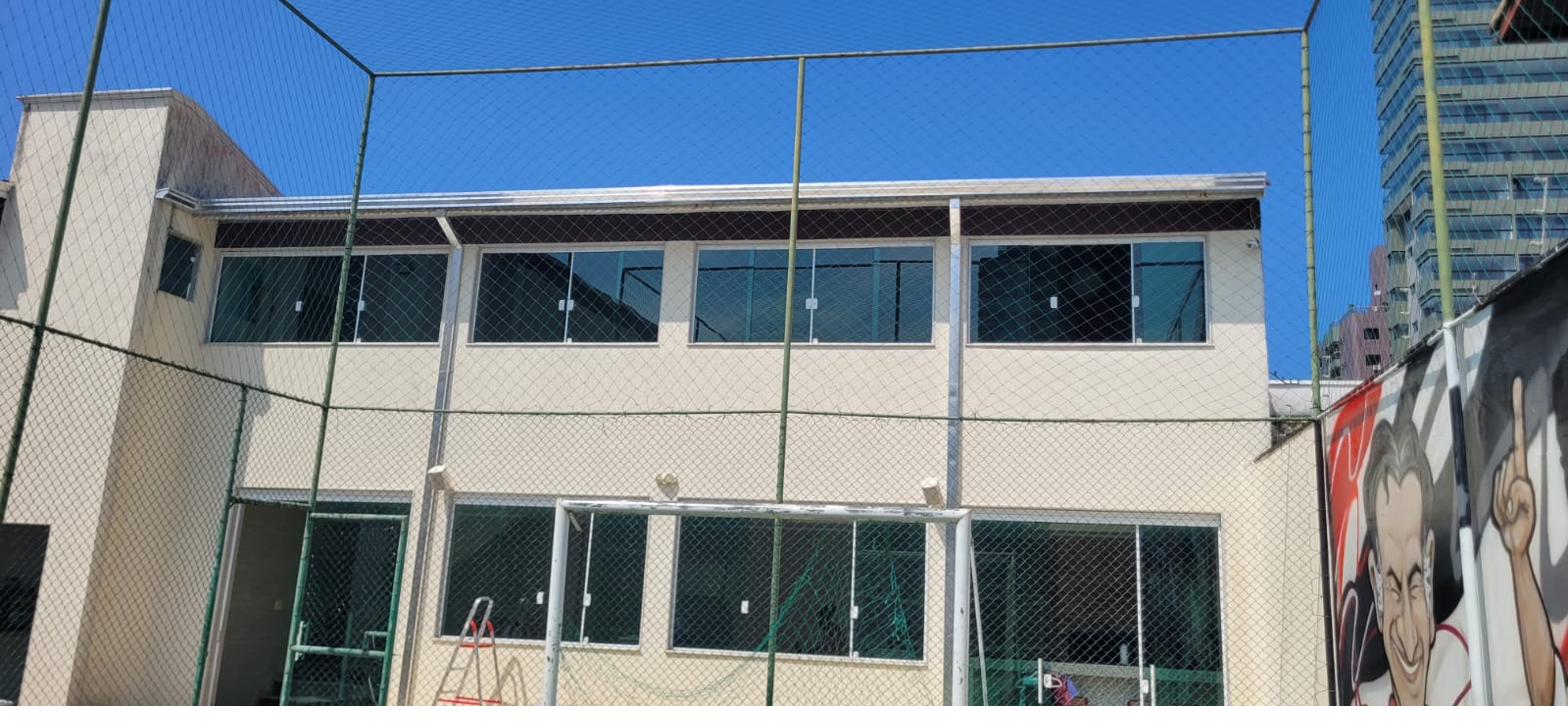 Trabalho de calha instalado pela A.B.S. Calhas