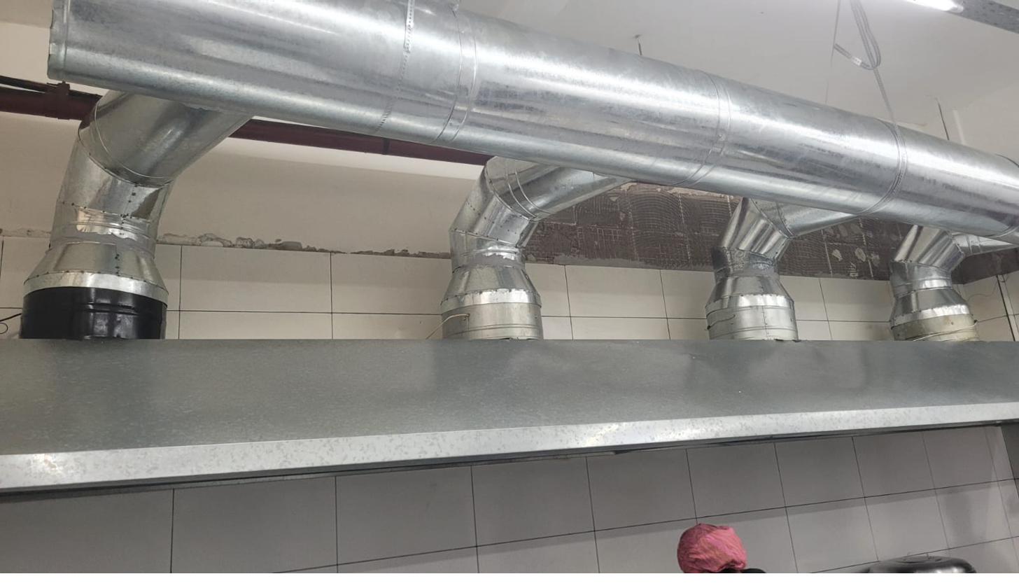 Trabalho de calha instalado pela A.B.S. Calhas